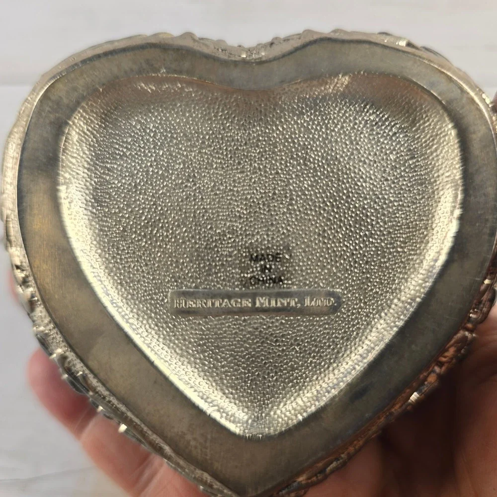 Heritage Mint Silver Tone Heart Shaped Trinket Box Burgundy Velvet Lining Floral